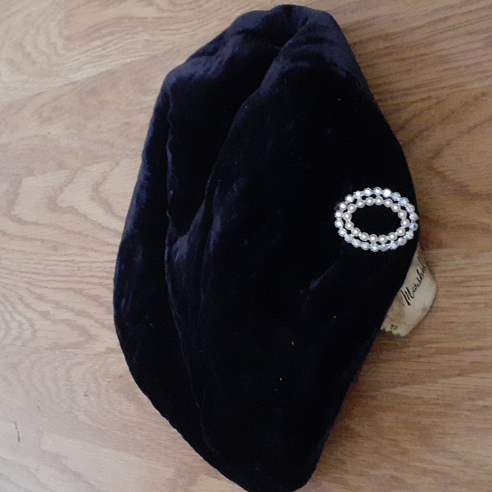 Vintage Purple Velvet Marshall Field Beret Hat With Pin